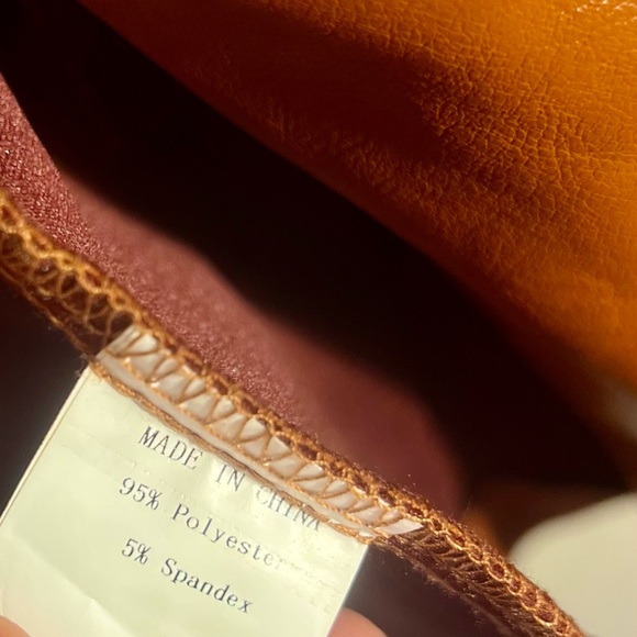 Women's Rust Brown Trench Coat with Notch Lapel - Picture 6 of 6